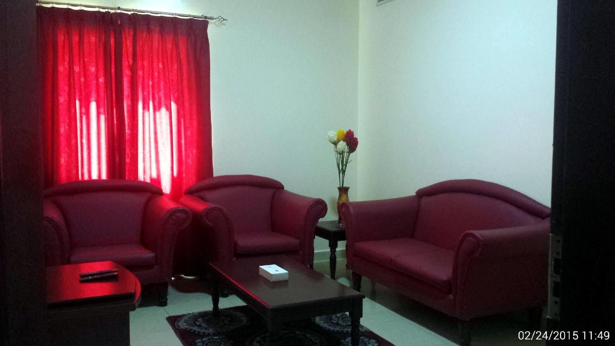 Al Reem Hotel Apartments - BAITHANS Schardscha Exterior foto
