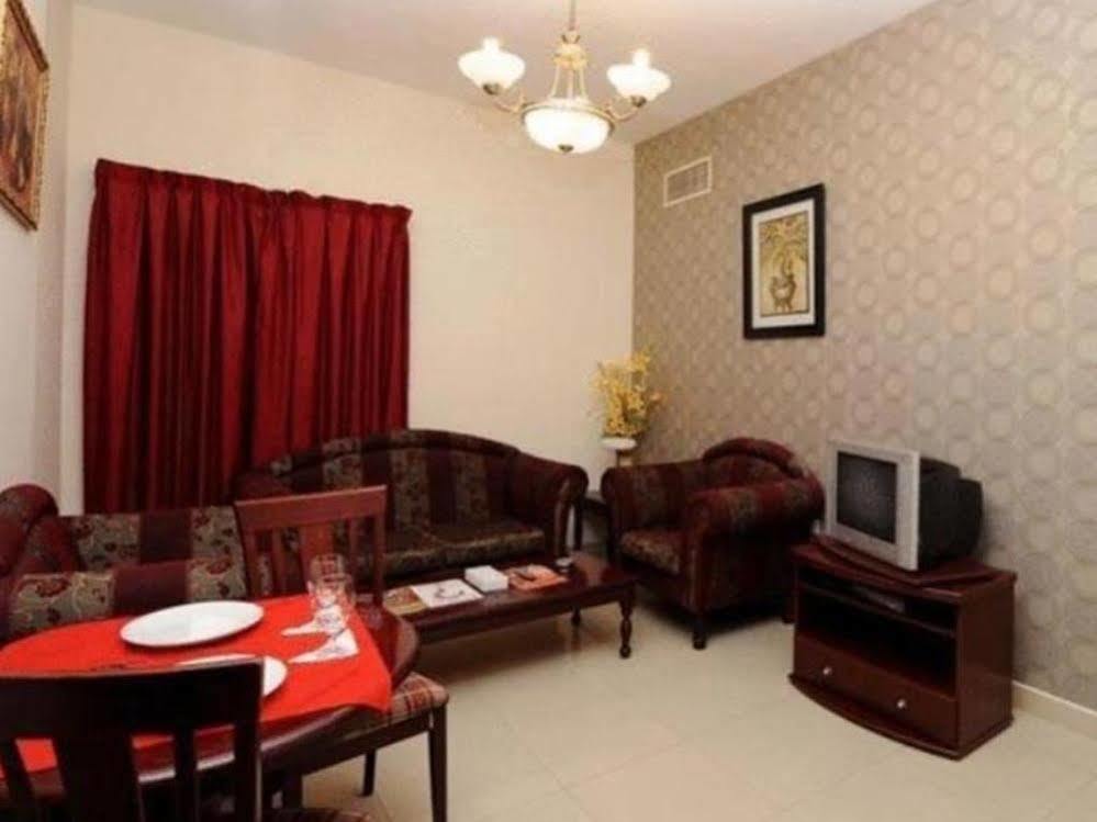 Al Reem Hotel Apartments - BAITHANS Schardscha Exterior foto